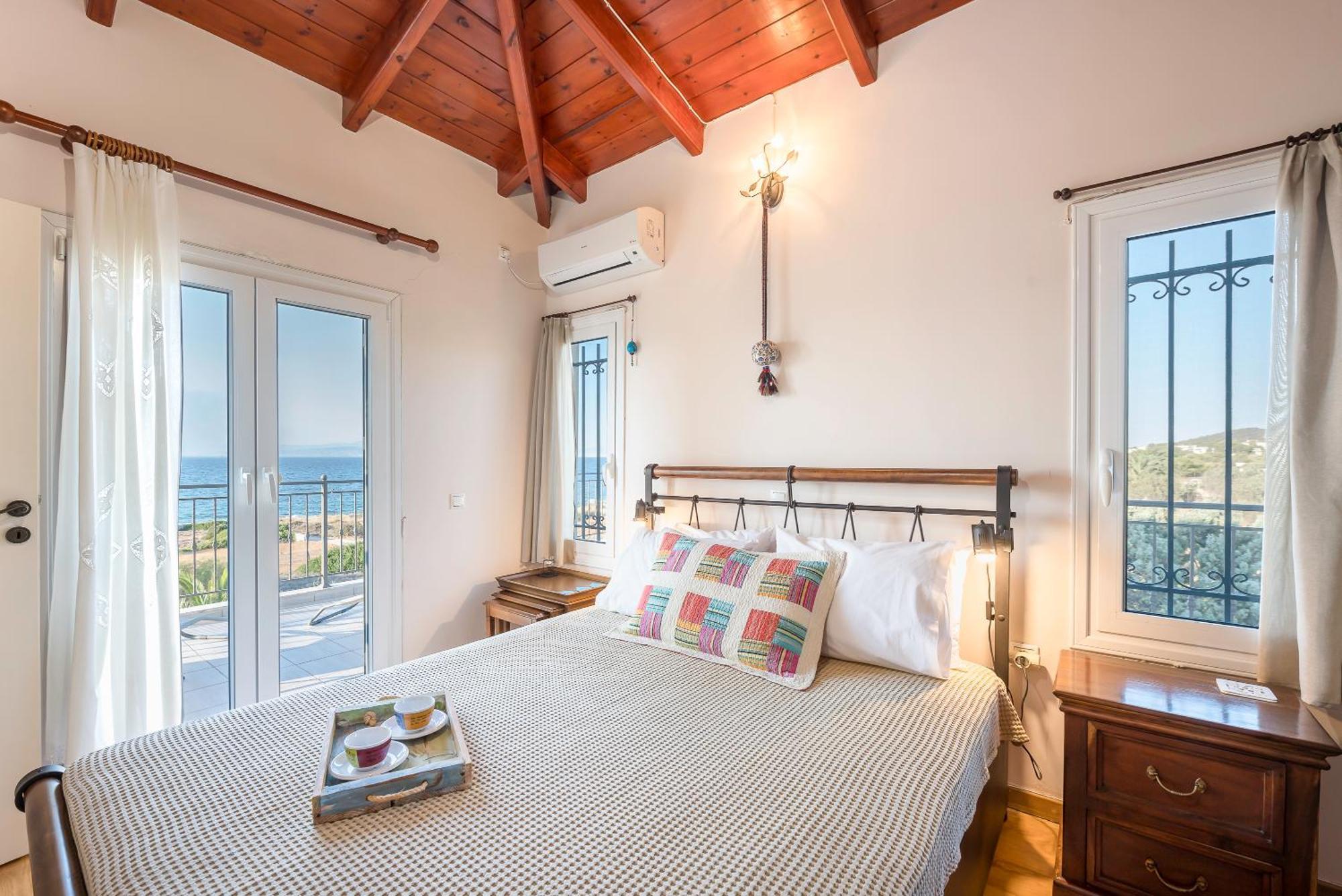 Marfaia - Villa By The Sea Agioi Exterior photo